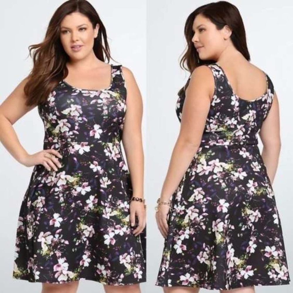 Torrid Floral Print Scuba Skater Dress Plus Size 3X Black Sleeveless Scoop Neck